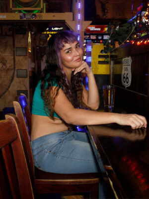Curvy Texas hottie shows us around town
