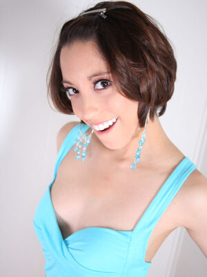 Fleixbile Kayleigh Receives Pounded